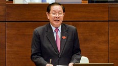 Bộ trưởng Nội vụ Lê Vĩnh Tân bắt đầu phiên trả lời chất vấn.