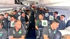 Ảnh chụp các thành viên của Chapecoense trước giờ máy bay cất cánh. Ảnh: Twitter/Andres Felipe Arcos.