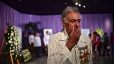 Hàng trăm nghìn người đợi vào tiễn biệt lãnh tụ Fidel Castro