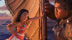 Moana và Maui dễ dàng gây cảm tình với cả khán giả người lớn lẫn trẻ em.