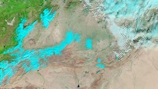 Tuyết rơi ở sa mạc Sahara nhìn từ vũ trụ
