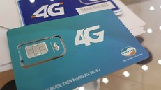 Nhiều khách đổi SIM 4G trước Tết nhằm tranh thủ khuyến mại của nhà mạng và chuẩn bị sẵn để đón công nghệ mới này sớm nhất. 