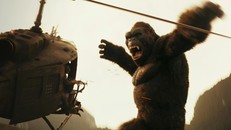 Kong: Skull Island thành công hạ bệ Logan tại khu vực Bắc Mỹ và mang về cho nhà sản xuất hơn 142 triệu USD toàn cầu sau ba ngày. Ảnh: Warner BRos.