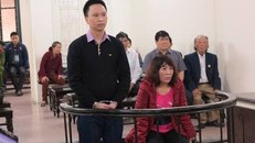 Các bị cáo tại toà.