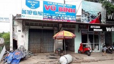 Hiện trường nổ thùng phuy khi công nhân đang cưa. 