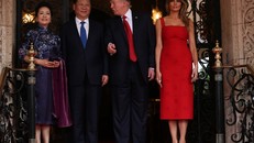 Tổng thống Mỹ Donald Trump, Đệ nhất phu nhân Melania Trump, Chủ tịch Trung Quốc Tập Cận Bình và Đệ nhất phu nhân Bành Lệ Viên sẽ dùng bữa tối tại Mar-a-Lago trước khi bắt đầu các cuộc hội đàm trong ngày 6/4.