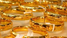 Giá vàng tăng từng giờ, vượt ngưỡng 37 triệu và chờ tin từ bán đảo Triều Tiên