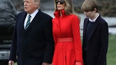 Gia đình ông Trump tại Nhà Trắng hồi tháng 3. Ảnh: AP.