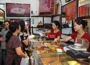 Giá vàng, USD biến động thất thường