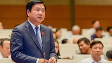 Đại biểu Quốc hội Đinh La Thăng phát biểu trên Hội trường