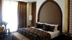 Phòng của ông Trump tại Israel chịu được súng chống tăng, khí độc