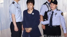 Bà Park Geun-hye hầu tòa sáng nay, 29/5. Ảnh: Yonhap