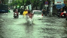 Hệ thống thoát nước TPHCM bị xâm hại