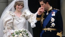 Trước đêm diễn ra đám cưới, cả Công nương Diana và Thái tử Charles đều chìm trong đau khổ.