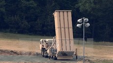 Hệ thống phòng thủ tên lửa tầm cao giai đoạn cuối (THAAD) của Mỹ được triển khai tại Seongju, Hàn Quốc ngày 30/5. (Nguồn: EPA/TTXVN)
