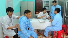 Khám sức khỏe cho các thương binh, bệnh binh. (