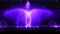 Show nhạc nước quy mô này được kỳ vọng sẽ góp phần tạo điểm dừng chân hấp dẫn, phát triển du lịch đường sông