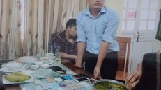 Đối tượng Lê Duy Phong bị bắt cùng tang vật.