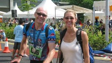 Hallam và vợ Pele nghỉ dạy từ 2014 để đi du lịch vòng quanh thế giới. Ảnh: CNBC