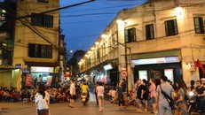 Đất mặt tiền phố Tây Hà Nội có giá bình quân 500 triệu đồng mỗi m2 và cao nhất gần 700 triệu đồng mỗi m2. 