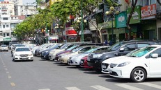 Đường Phan Bội Châu - một trong những tuyến đường được thực hiện thí điểm mô hình đỗ xe trả phí qua điện thoại