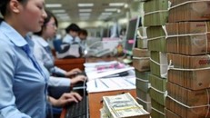 Dòng tiền lại đổ vào thị trường chứng khoán.