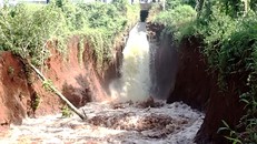 Vũng Tàu: 30 hộ dân di dời khỏi nhà do vỡ bờ kênh