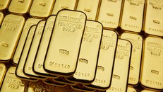 Giá vàng 14/10: Vượt qua kỳ vọng, giá vàng quay lại mốc 1300 USD