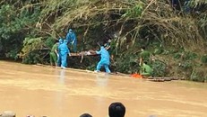 Thanh Hóa: Tìm thấy thi thể nghi là sĩ quan biên phòng bị lũ cuốn