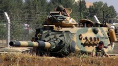 Chiến sự Syria: Thổ Nhĩ Kỳ pháo kích vào Afrin, tuyên bố 'xé nát' lực lượng YPG