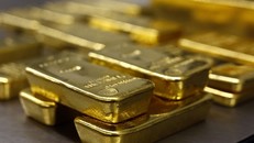 Giá vàng ngày 19/1: Trụ tại ngưỡng bước đệm, vàng để có thể đột phá mức trên $1360