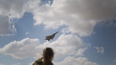 Chiến sự Syria: Hệ thống phòng không của Syria bắn hạ máy bay F-16 của Israel