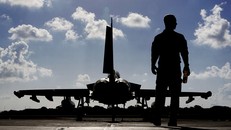 Máy bay Anh tại căn cứ Địa Trung Hải sẵn sàng tham chiến tại Syria 