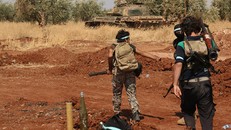 Chiến sự Syria: 5000 tay súng JAI cùng thân nhân sơ tán khỏi Dumayr