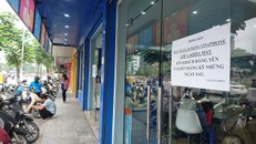 Nhà mạng Vinaphone khẳng định không khóa thuê bao sau ngày 24/4. Ảnh: Tiền Phong