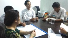 Hai đối tượng Trần Như Đông và Võ Thị Hằng làm việc tại cơ quan công an. Ảnh: Vietnamnet