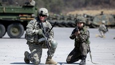 Bất chấp yêu cầu của Tổng thống Trump, Lầu Năm Góc chưa có ý định rút quân khỏi Hàn Quốc