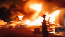 Hình ảnh cắt ra từ clip vụ việc.