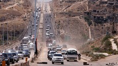 Người dân Syria ăn mừng cao tốc nối liền Homs và Hama mở cửa trở lại