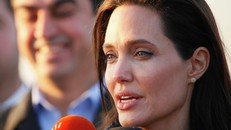 Angelina Jolie thăm thủ phủ của IS tại Iraq