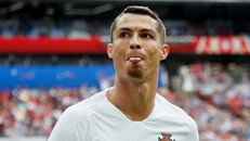 Ronaldo tiết lộ lý do nuôi chòm râu dê