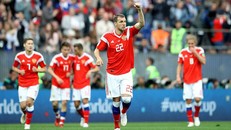 Tiền đạo đội tuyển Nga nóng lòng đụng độ Ronaldo cùng tuyển Bồ Đào Nha