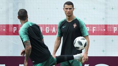HLV Santos: 'Bồ Đào Nha sẽ không dựa vào một mình Ronaldo'