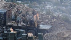 [VIDEO]: Quân đội Syria pháo kích khủng bố trong đêm tại Latakia