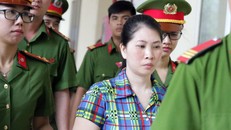 Bị cáo Diễm xuất hiện tại phiên tòa. Ảnh: VOV