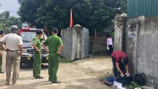 Lời khai nhân chứng vụ người đàn ông bị 4 kẻ lạ đâm gục trước cửa nhà