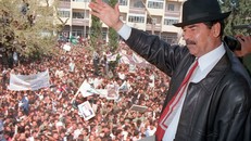 Tổng thống Rouhani: 'Nước Mỹ sẽ có kết cục giống Saddam Hussein nếu tấn công Iran'