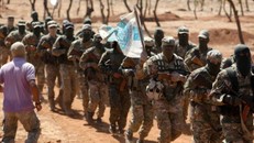 Chiến sự Syria: Nhóm phiến quân bắt đầu giao nộp vũ khí tại Idlib