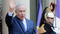 Thủ tướng Israel đảm nhận vị trí Bộ trưởng Quốc phòng giữa vòng xoáy bất ổn