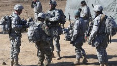 Tổng thống Trump đồng ý tăng ngân sách quốc phòng năm 2019 lên 750 tỷ USD 